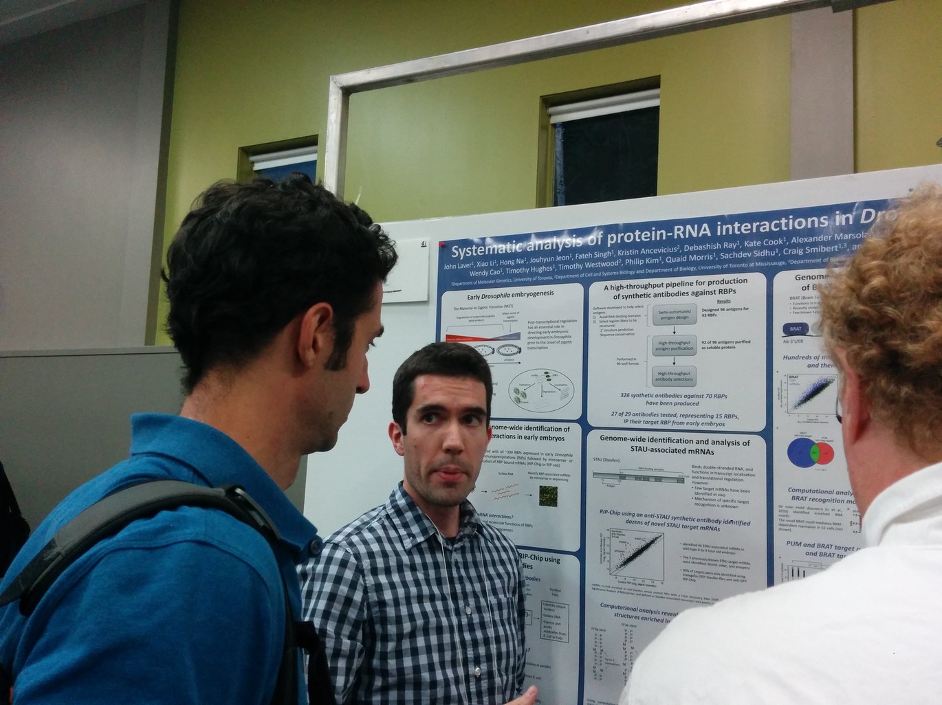 2015 RiboClub: John Laver presenting his poster | The Lipshitz Lab